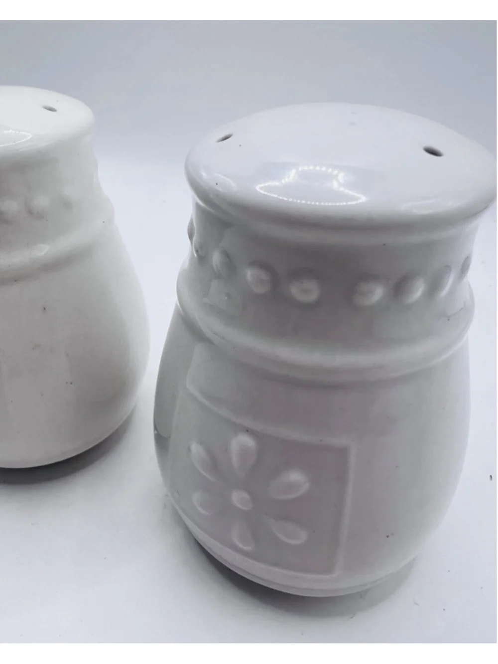 Totally Today Salt & Pepper Shakers White Ceramic Embossed Floral Dots